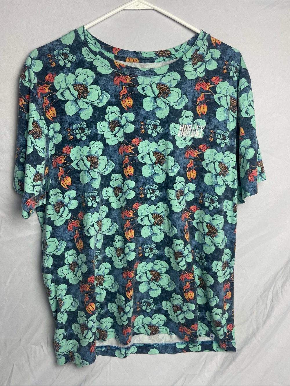 Hurley Navy Men’s L Tee with Floral Print